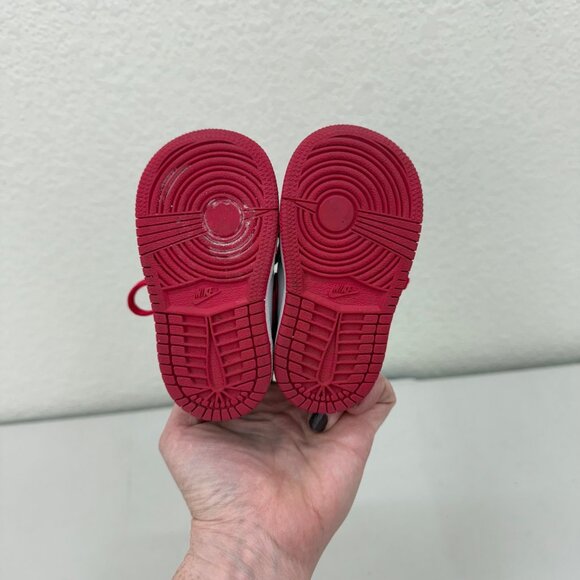 Nike Jordan 1 Mid Very Berry Sneakers Shoes 640735-016 Infant Baby Toddler 4C - Picture 9 of 9